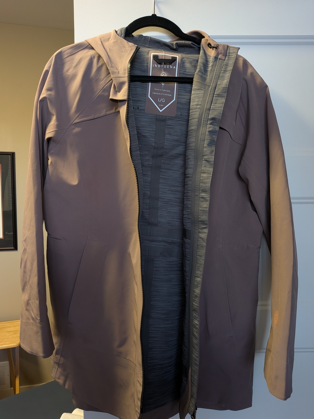 Indygena Hooded Softshell Rain Jacket in Mauve